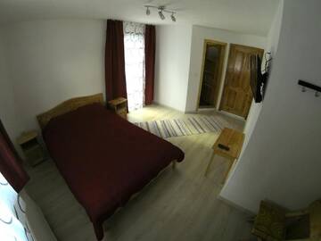 Фото номера Номер Делюкс с кроватью размера «queen-size» Проживание в семье Simon House г. Шимон 25