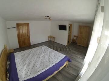 Фото номера Номер Делюкс с кроватью размера «queen-size» Проживание в семье Simon House г. Шимон 18